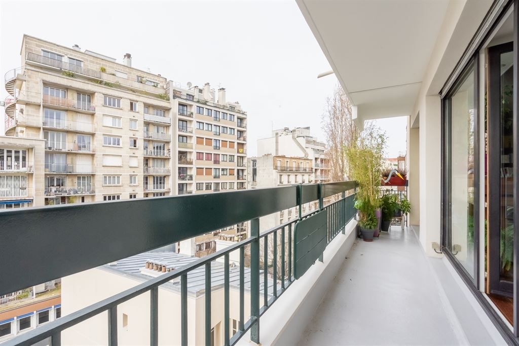 apartment 4 rooms for sale on PARIS (75020)