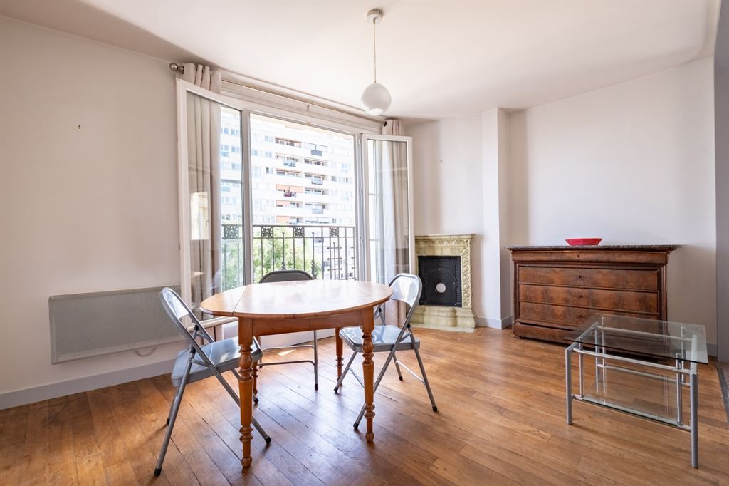appartement 2 pièces en location sur PARIS (75015) - Plus de details