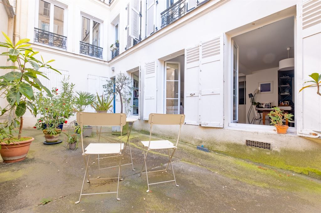 apartment 5 rooms for sale on PARIS (75005)