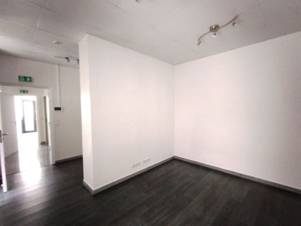 commerce en location sur PARIS (75015)