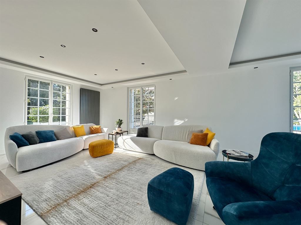 maison 10 pièces en vente sur CHESSY (77700)