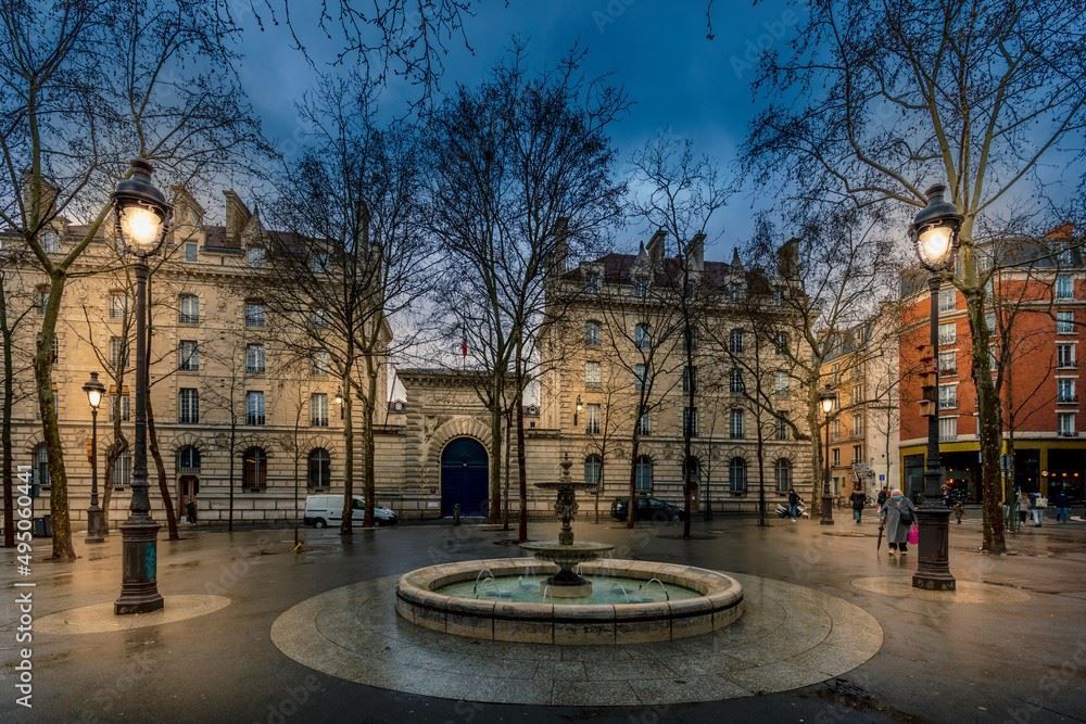 commercial local lease for sale on PARIS (75005) - See details