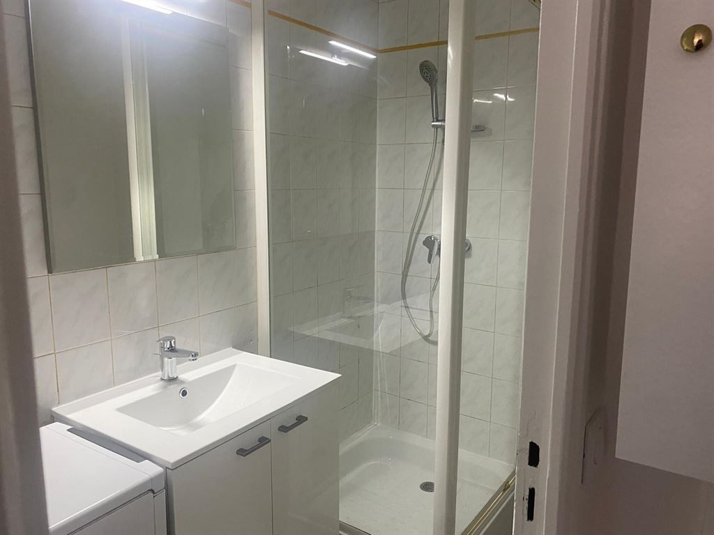 apartment 1 room for rent on PARIS (75018)