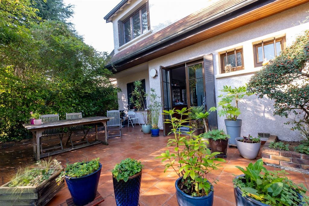 house 6 rooms for sale on YERRES (91330)