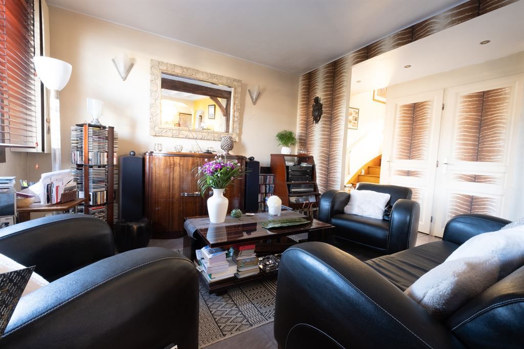 house 6 rooms for sale on YERRES (91330)