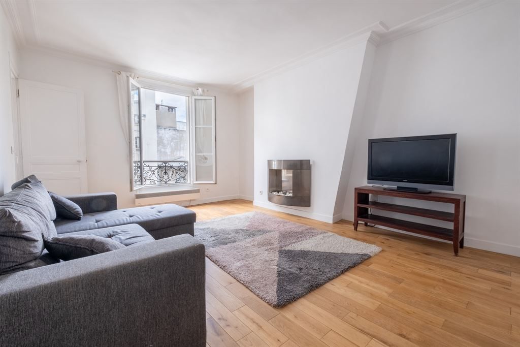apartment 2 rooms for sale on PARIS (75010)