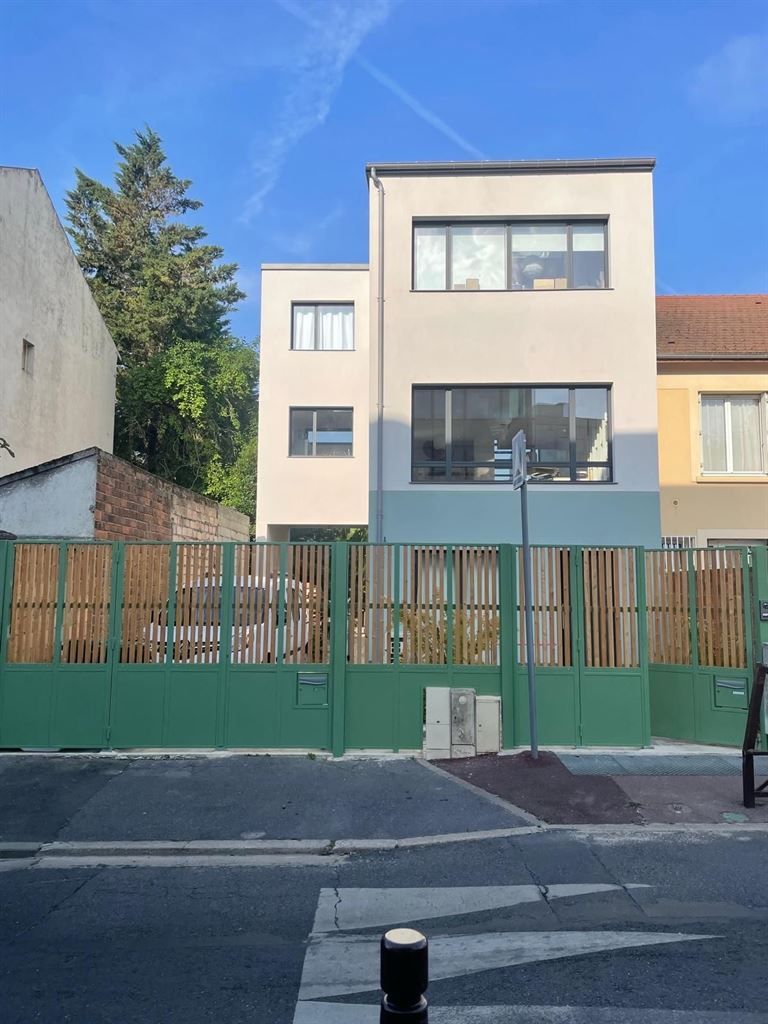 house 5 rooms for sale on VILLEJUIF (94800)