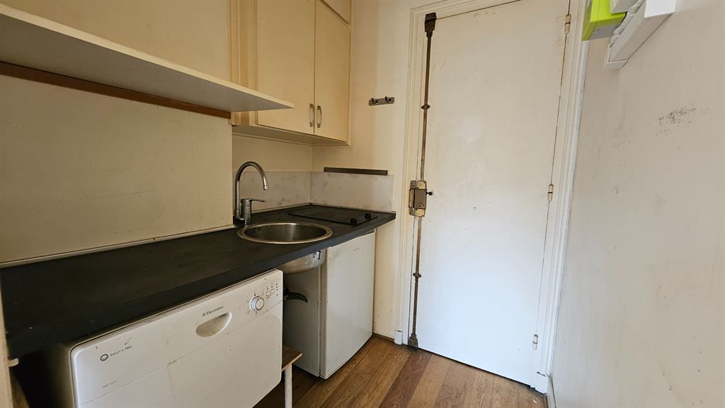 apartment 1 room for sale on PARIS (75015)