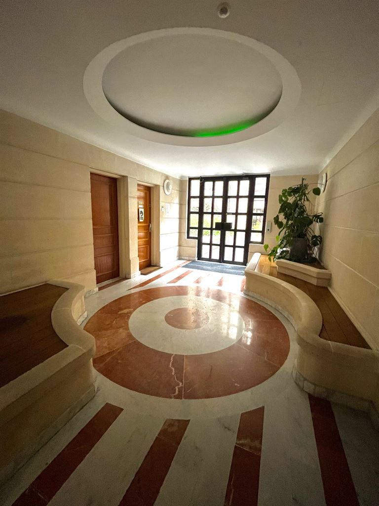 apartment 2 rooms for sale on PARIS (75020)