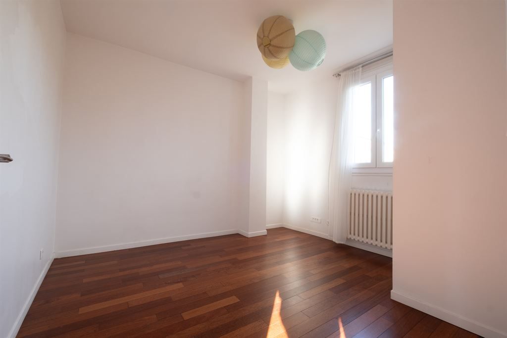 house 6 rooms for sale on IVRY SUR SEINE (94200)