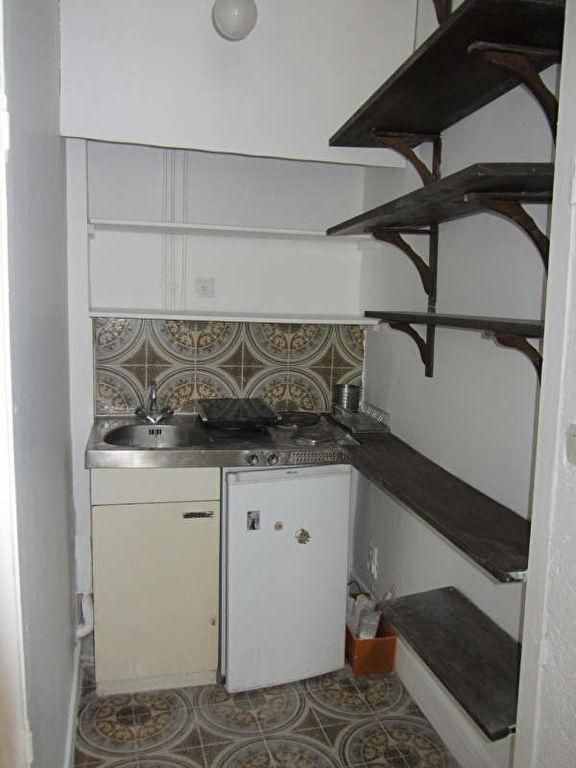 studio for rent on PARIS (75003)