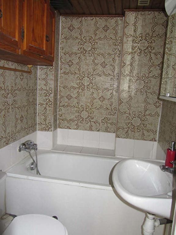 studio for rent on PARIS (75003)