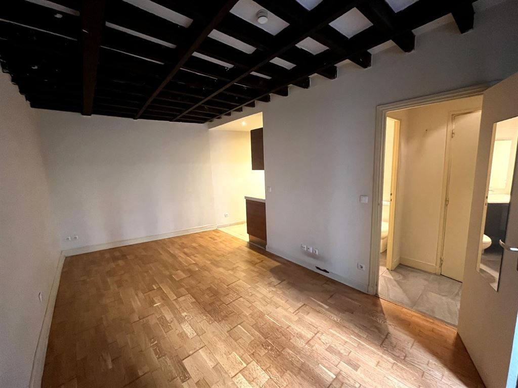 studio en location sur PARIS (75005)