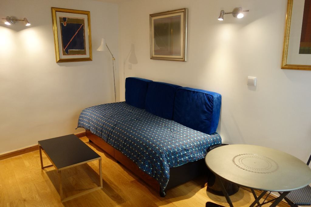 studio en location sur PARIS (75006)