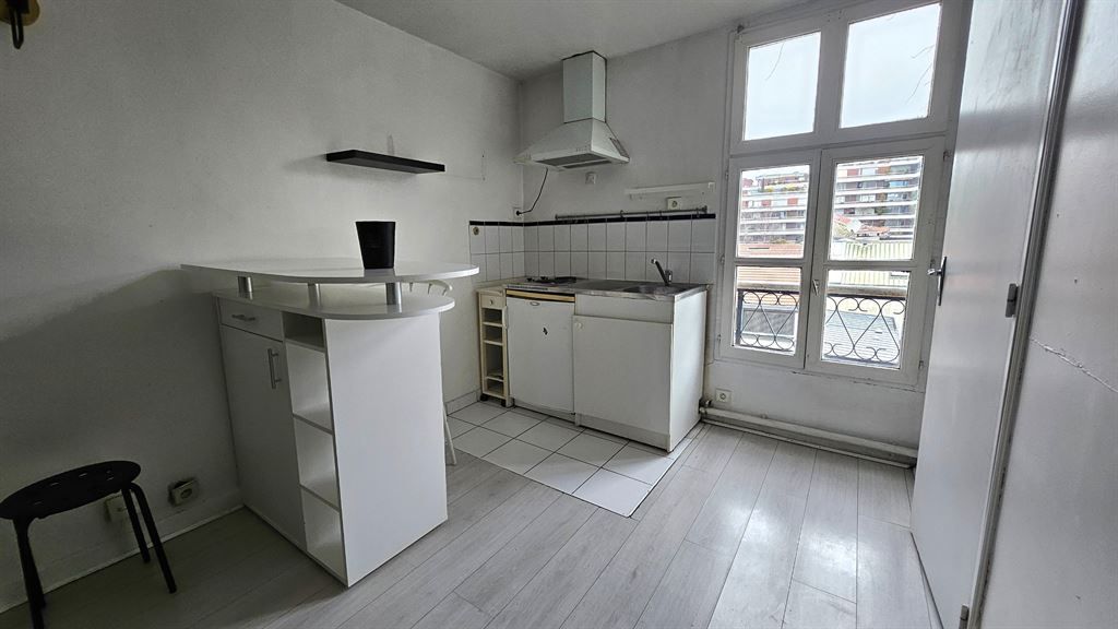 apartment 1 room for sale on PARIS (75011)