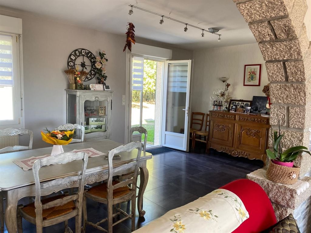 maison 6 pièces en vente sur AILLIERES BEAUVOIR (72600)