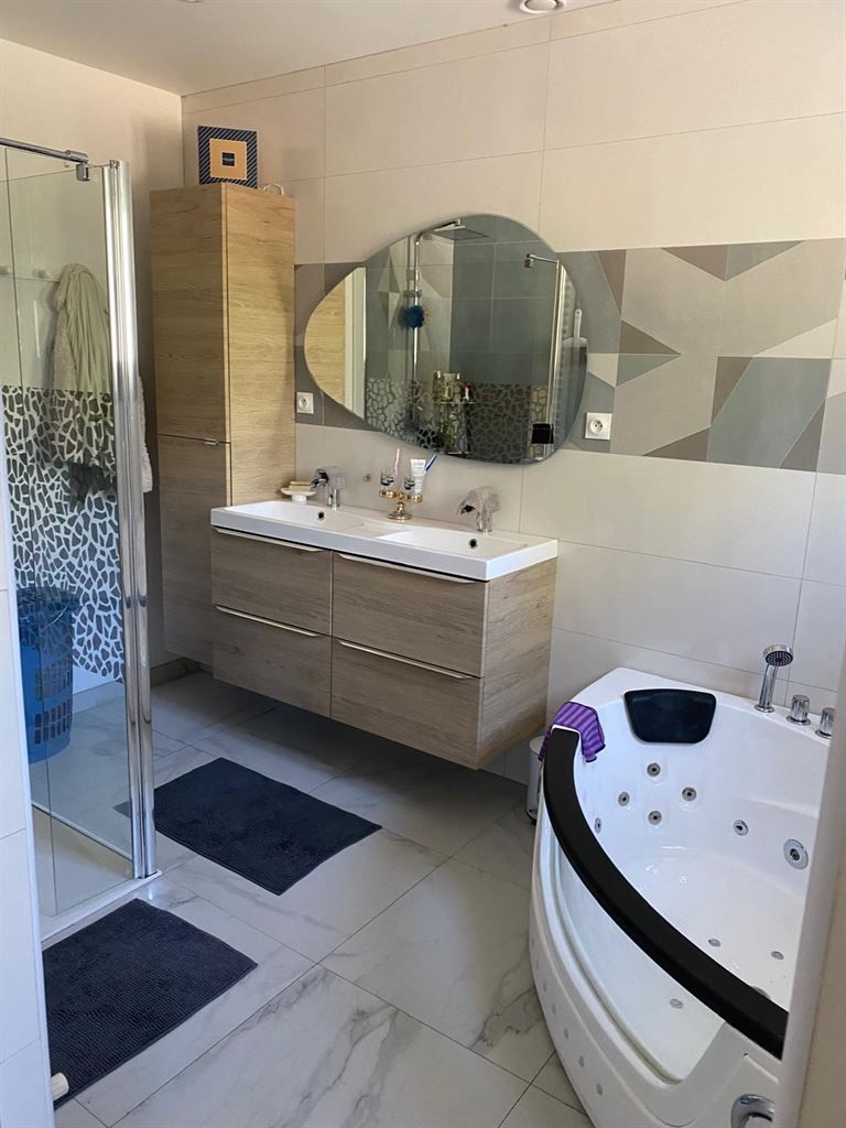maison 6 pièces en vente sur AILLIERES BEAUVOIR (72600)