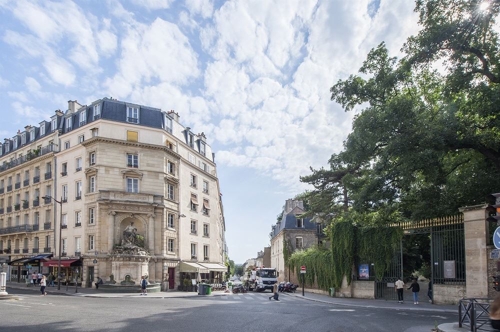 building for sale on PARIS (75005) - See details