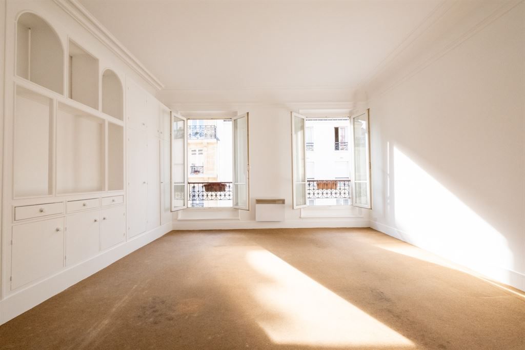 apartment 1 room for sale on PARIS (75010) - See details