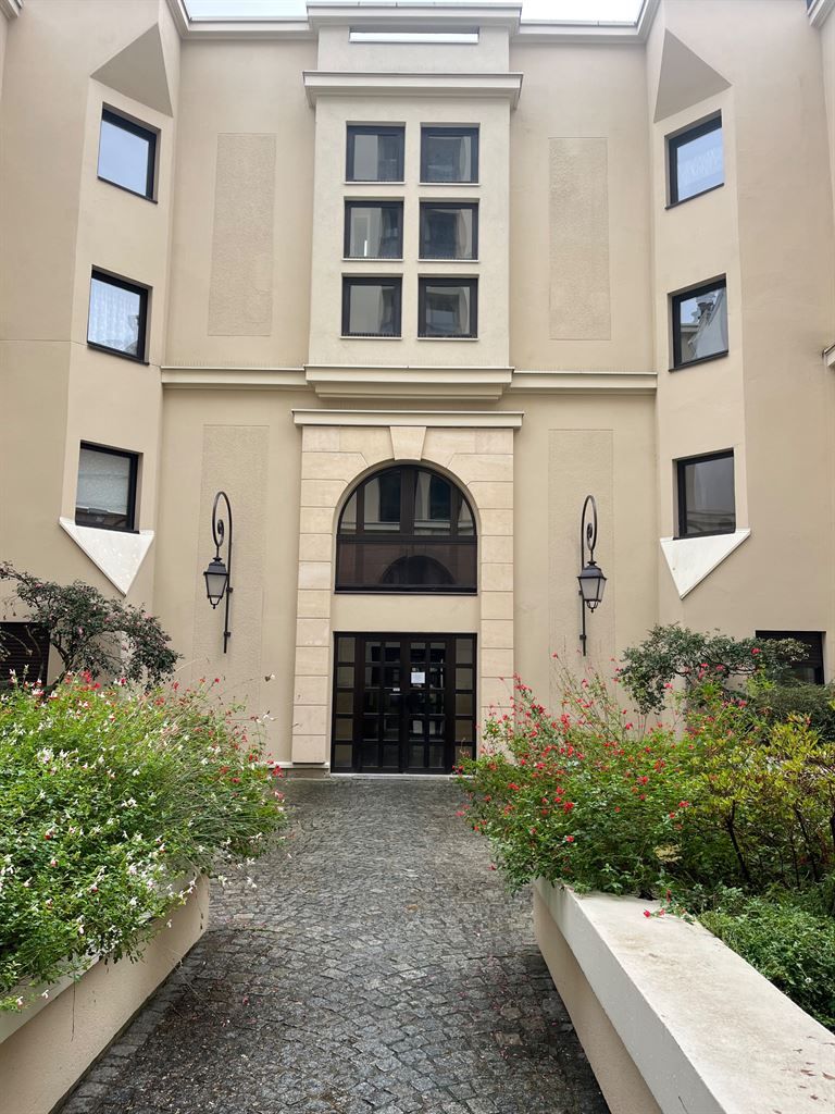 apartment 2 rooms for sale on PARIS (75020) - See details